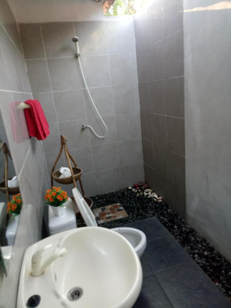 Swara Homestay 2 Nusa Lembongan  Bilik gambar